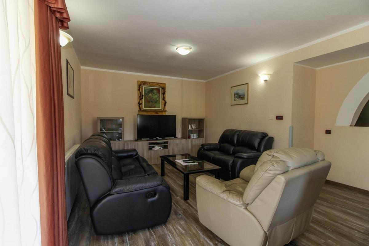 Linda In Lovrinici Villa Pazin Dış mekan fotoğraf